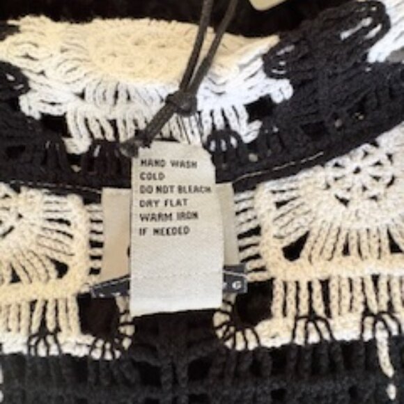 Rain + Rose Crochet Lace Top - NWT - Picture 5 of 6